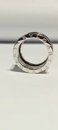 Anillo B.ZERO1 en oro blanco