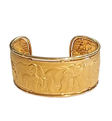 Pulsera ancha tipo brazalete labrado oro 18 kilates